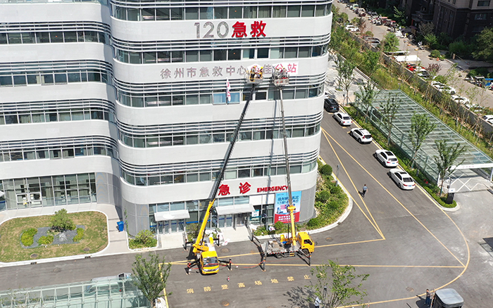 炎暑施工不 “烤” 验：豪利777 C系列GKS28 成施工 “实时雨”